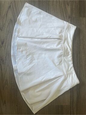 Love Tree White Performance Skort